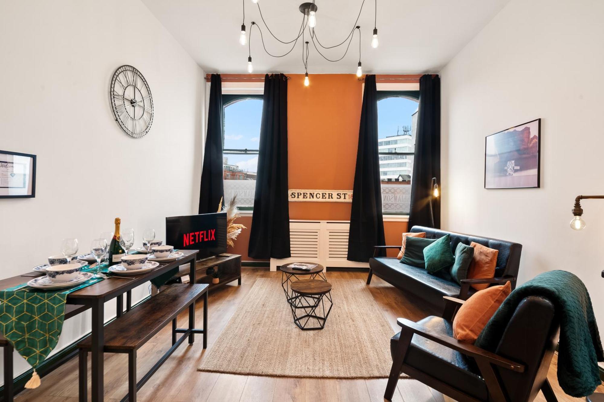 Spacious Birmingham City Apartment エクステリア 写真
