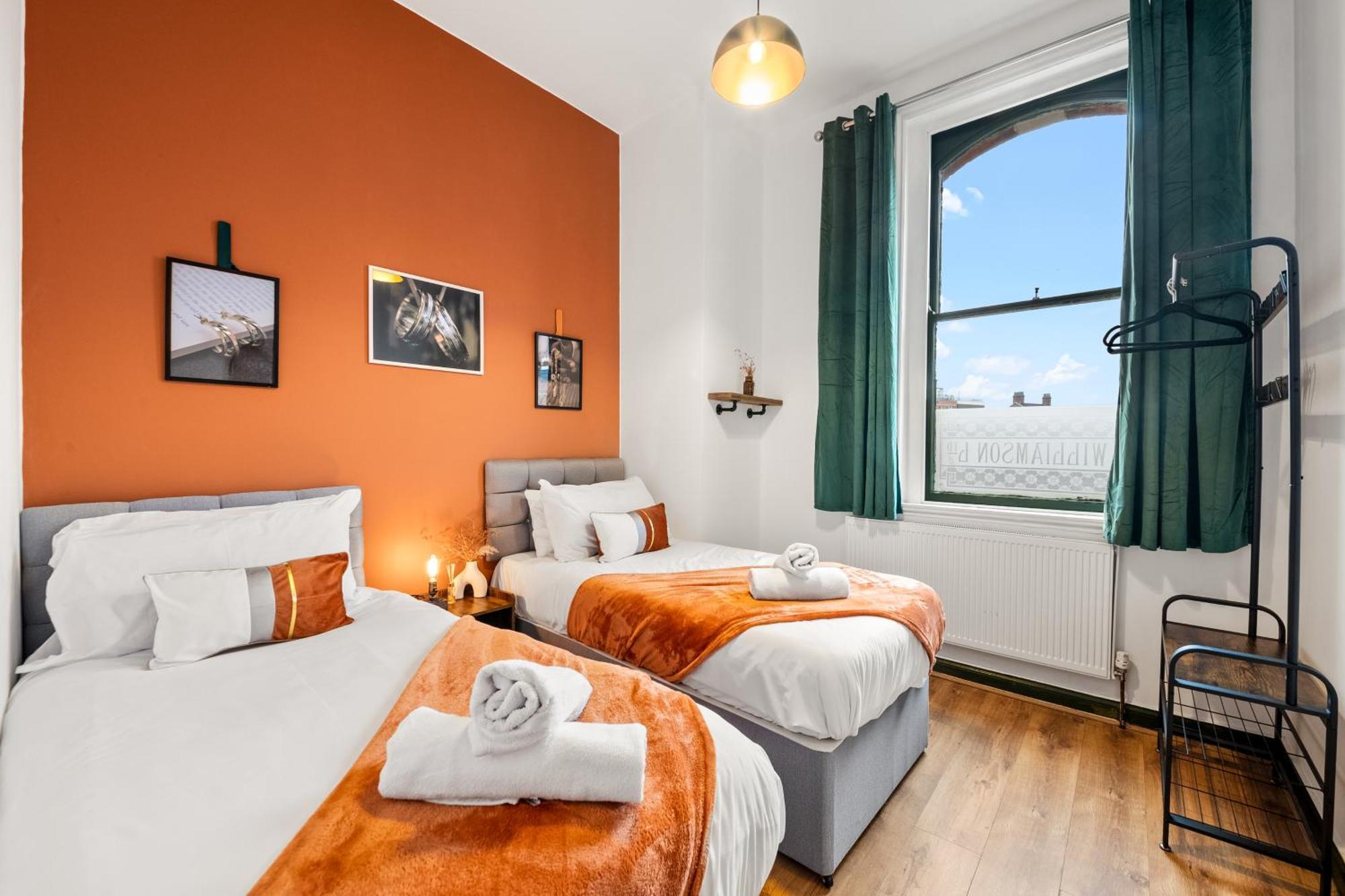 Spacious Birmingham City Apartment エクステリア 写真