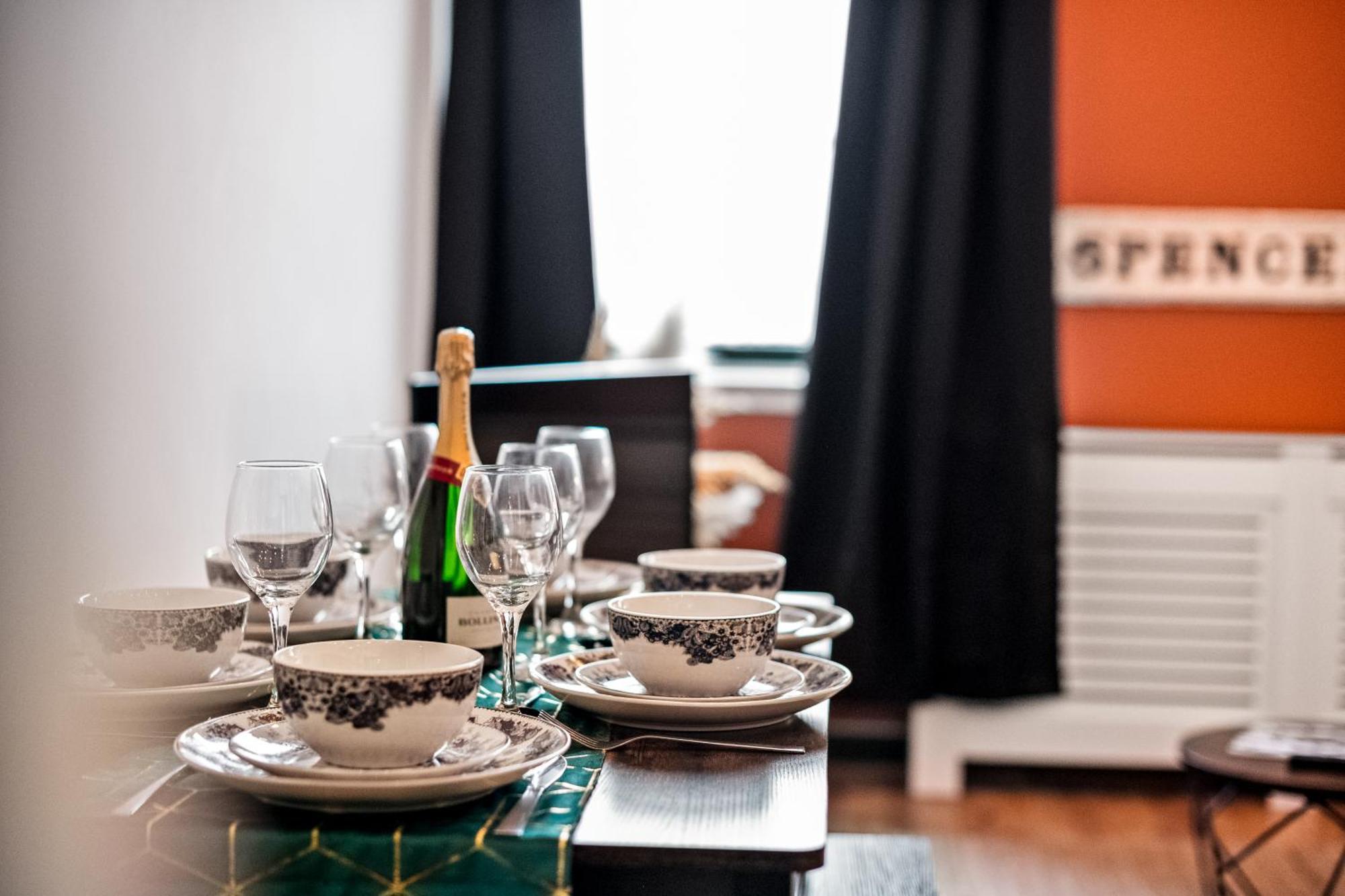 Spacious Birmingham City Apartment エクステリア 写真